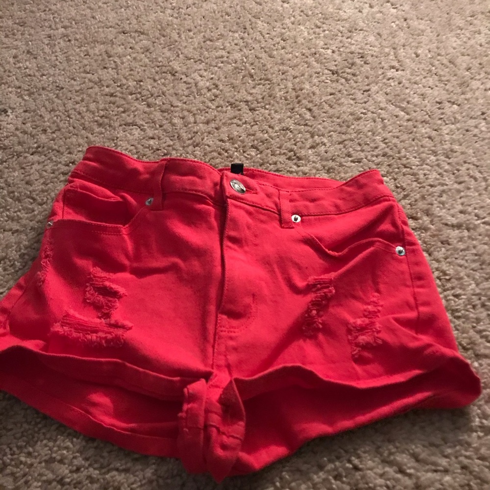 Divided Low rise Coral shorts